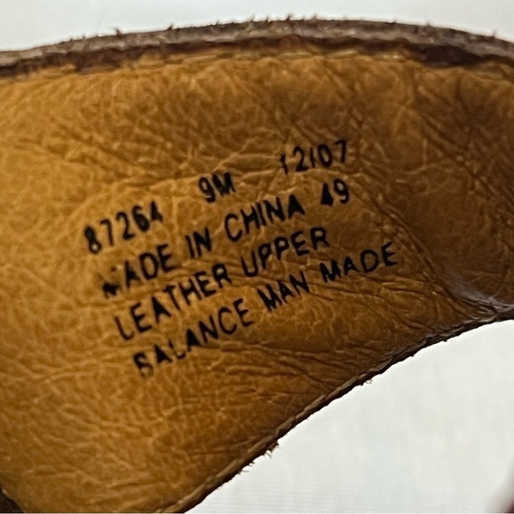 🔴Brown leather artisan Clark’s wedge sandal metallic detail - Picture 3 of 7